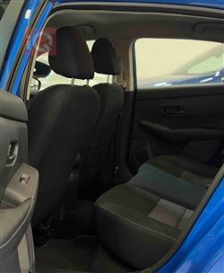 نیسان سێنترا